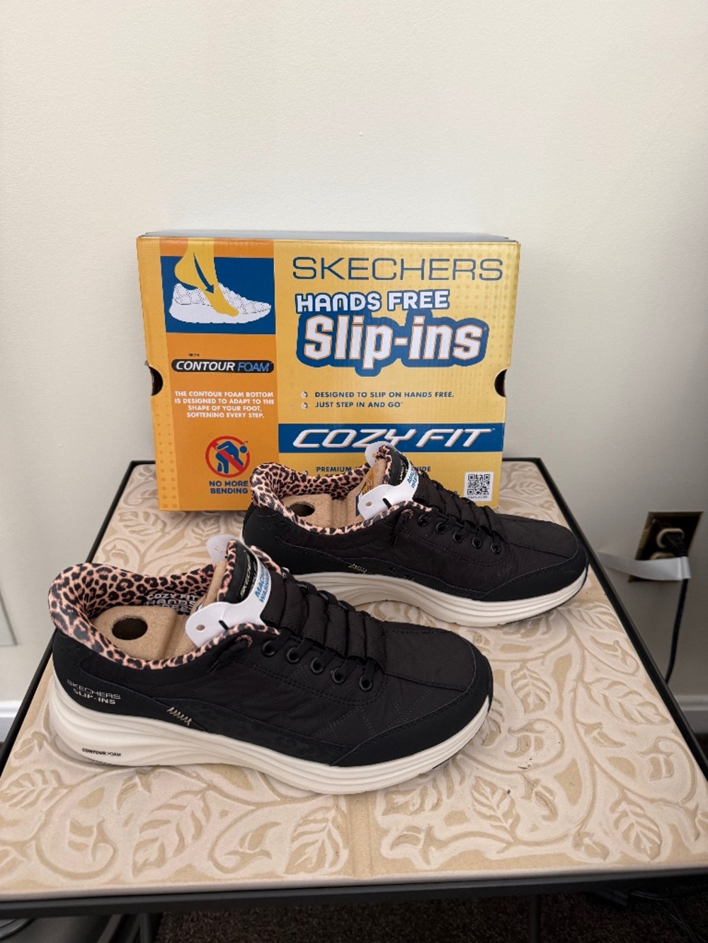 Skechers Hands Free Slip-Ins Contour Foam Cozy Fit Black Leopard NIB